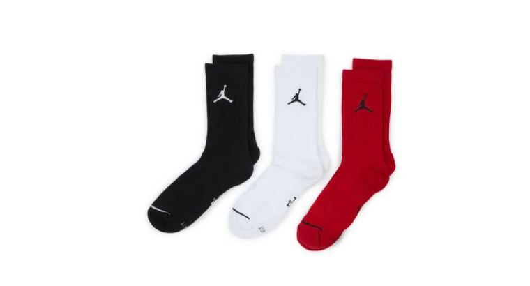 30 % de remise : Pack de 3 paires de chaussettes Jordan Crew Jumpman – Noir/Blanc/Rouge