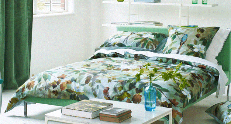 Maple Tree dispo­nible en housse de couette et en taie d’oreiller (Percale 100% coton imprimé )