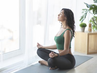 Pratiques de méditation pour réduire le stress et l’anxiété : recommandations et conseils